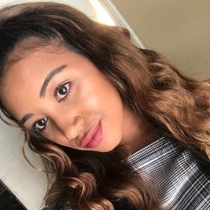 Meet your Posher, Kersha